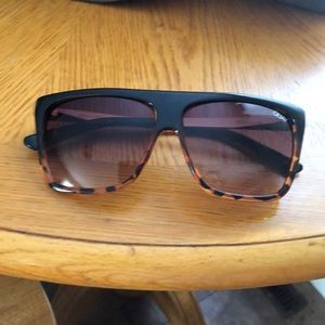 Brand new quay Australia sunnies!